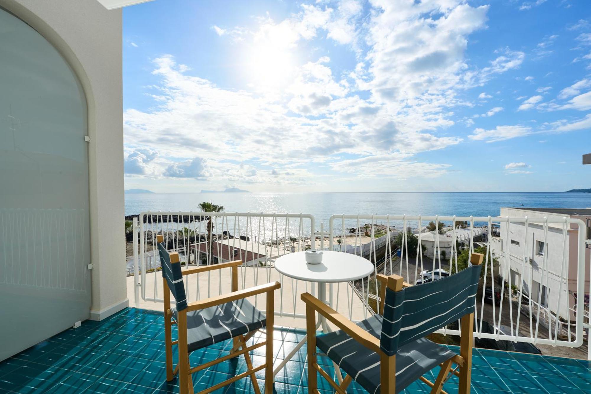 Calea Boutique Hotel Bacoli Bagian luar foto