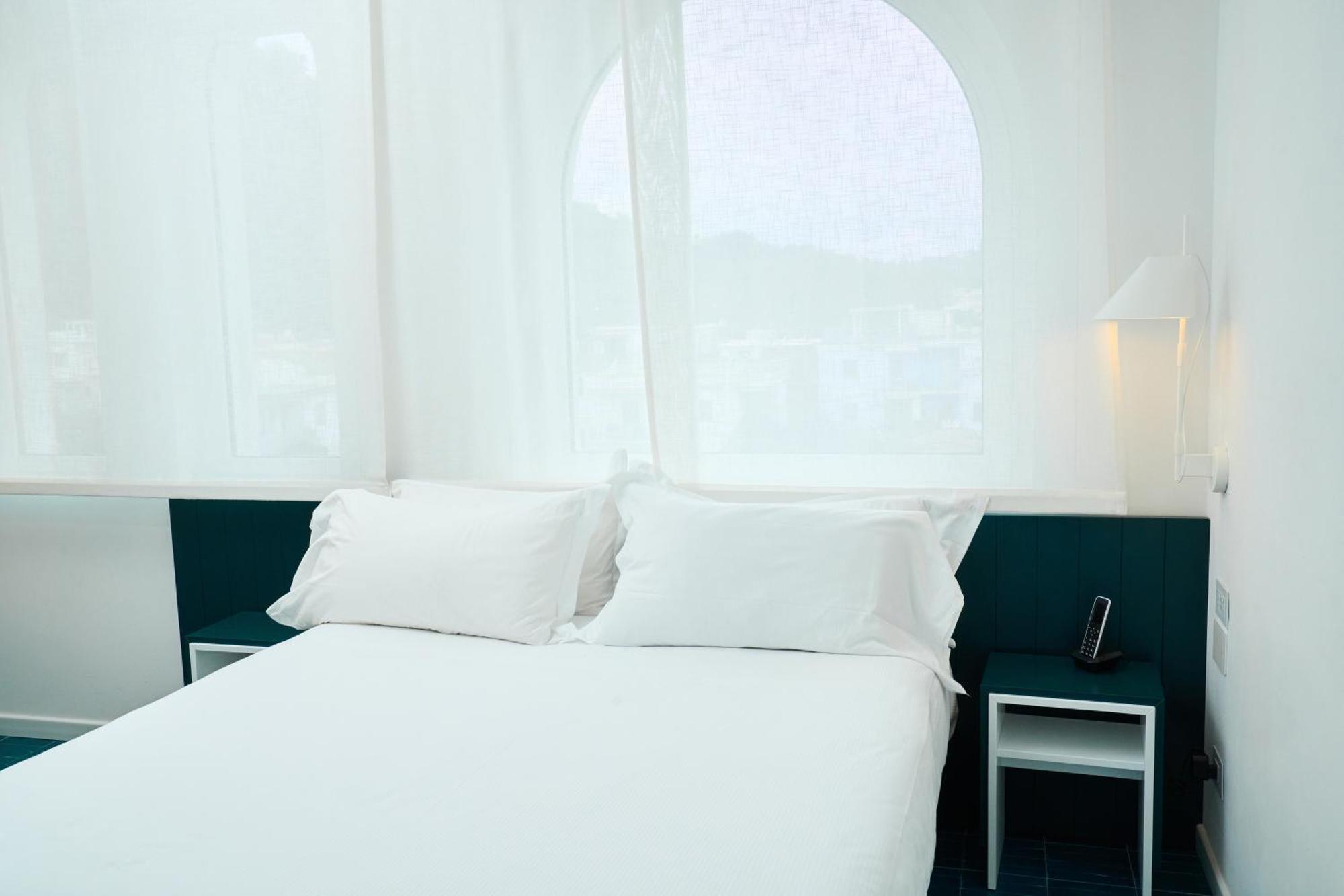 Calea Boutique Hotel Bacoli Ruang foto
