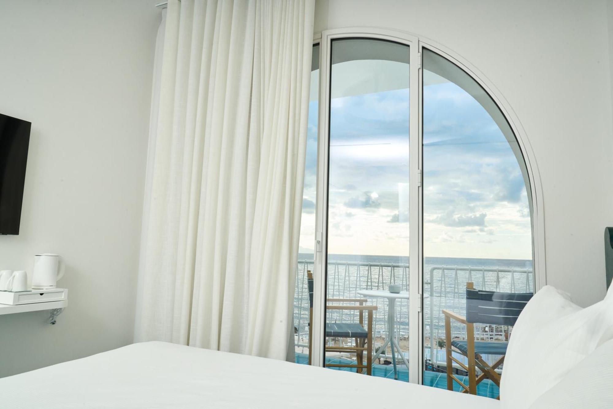 Calea Boutique Hotel Bacoli Bagian luar foto