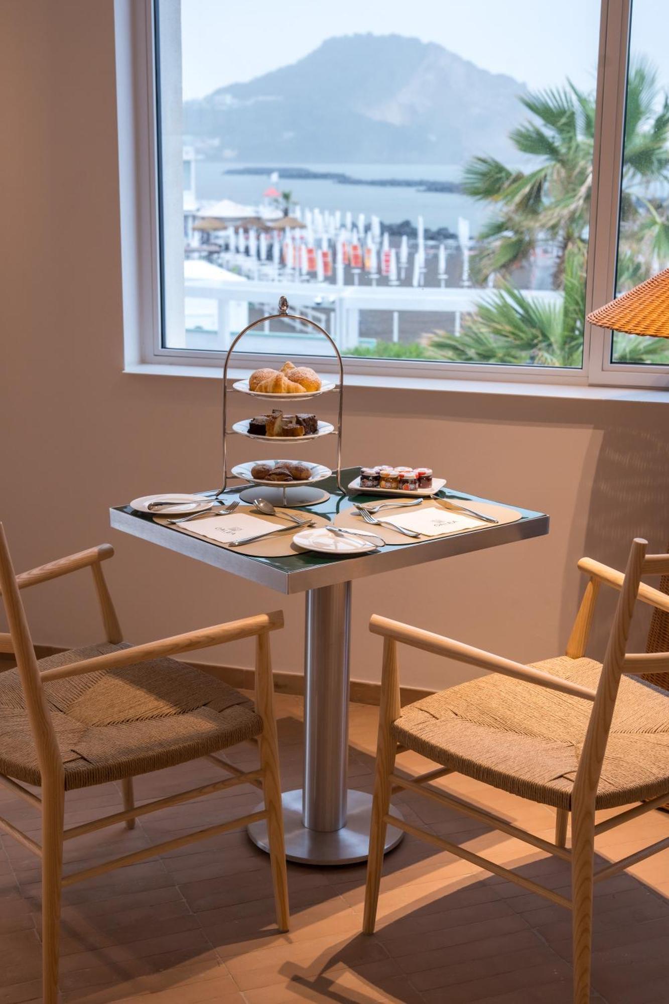 Calea Boutique Hotel Bacoli Bagian luar foto